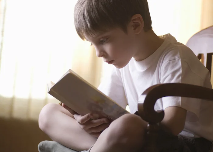 9 důvodů, proč sáhnout po knížce