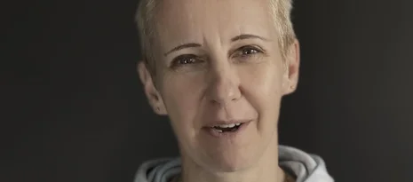 Michaela Peterková: Přestaň poslouchat a začni blbnout